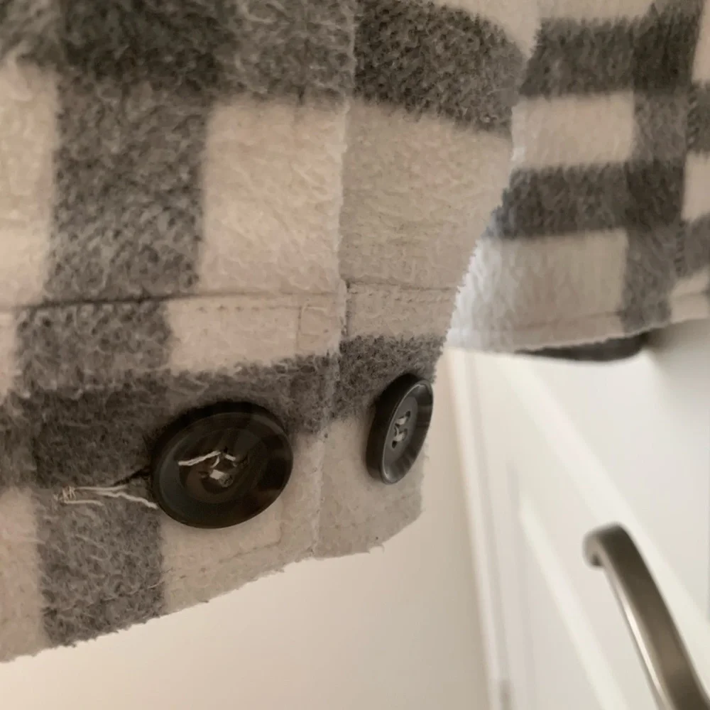 Thread & Supply Plaid Shacket Jacket Gray & White Button Front Lined Size Small - Picture 10 of 13